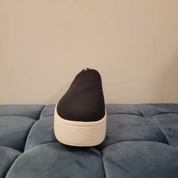 Brand New - Vince Women's Warren Shoe, Black - Picture 4 of 8